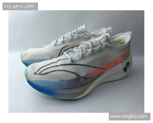 李宁足球明星鞋助力球场表现提升让你成为场上焦点的最佳选择