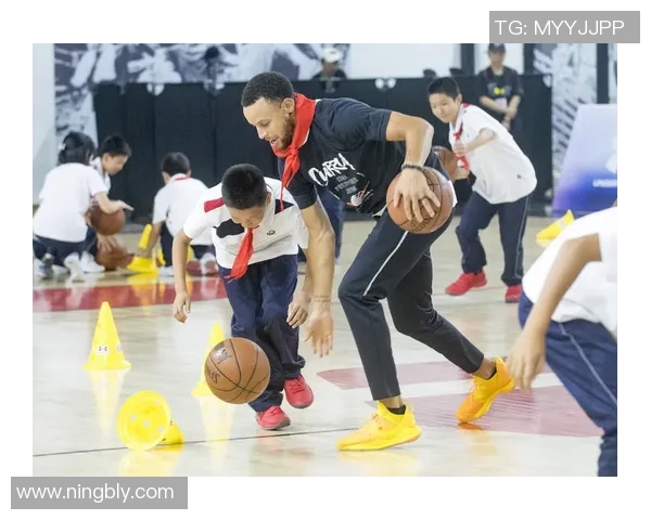 篮球明星亲自指导青少年篮球培训活动助力未来球星成长