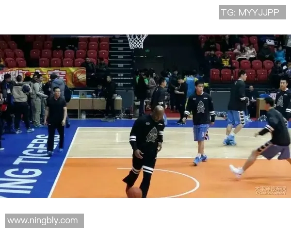 篮球明星转场视频中的音乐魅力与情感共鸣探讨